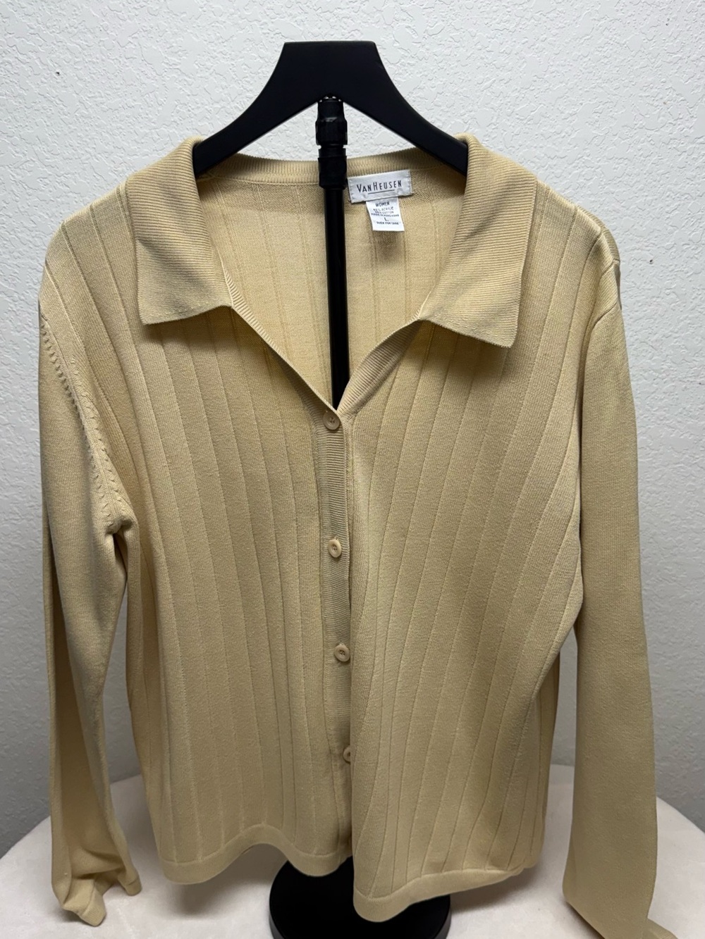 Van Heusen Beige/Cream Ribbed Knit Women's Cardigan